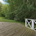 6 Person In *