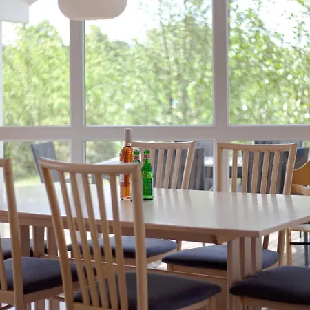 6 Person In * グレーミッツ