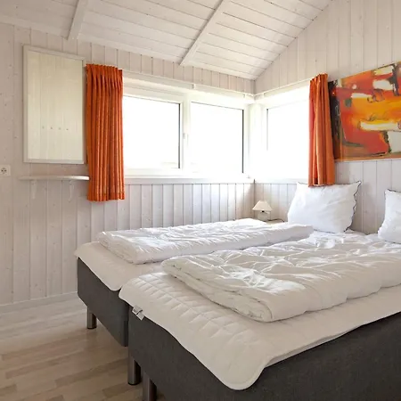 6 Person In * グレーミッツ