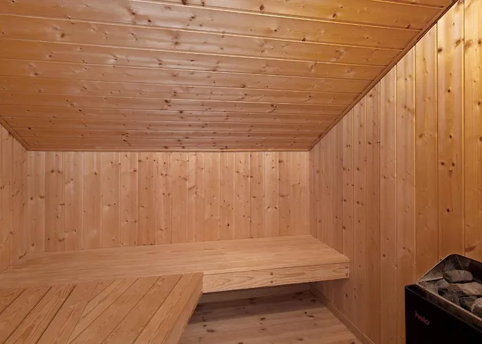 6 Person In Semesterbostad